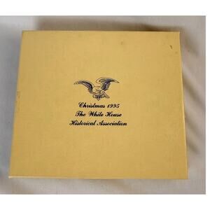 VTG THE WHITE HOUSE HISTORICAL ASSOCIATION ANNUAL 1995 CHRISTMAS ORNAMENT